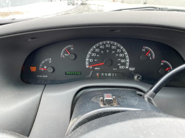 2004 ford f-150-heritage xl with 202554 miles for sale near elk-river, minnesota dc4e9dbd1f0b427cb63c25366ebef57d.jpg