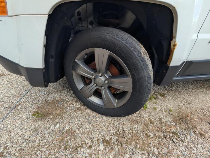 2014 jeep patriot latitude-2wd with 185268 miles for sale near elk-river, minnesota dc708d685dab4494bfcd7eba5e46c787.jpg