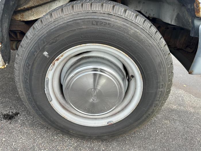 1996 ford econoline e250 with 148423 miles for sale near elk-river, minnesota dc8ccf06363b4f53a37bd3b1fc10e713.jpg