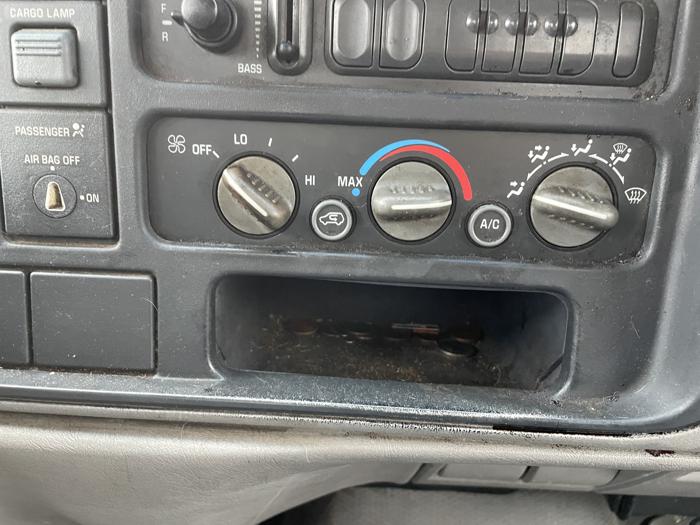 1997 chevrolet gmt-400 with 218322 miles for sale near elk-river, minnesota dca45dc103764acbb25029ac87aef91e.jpg