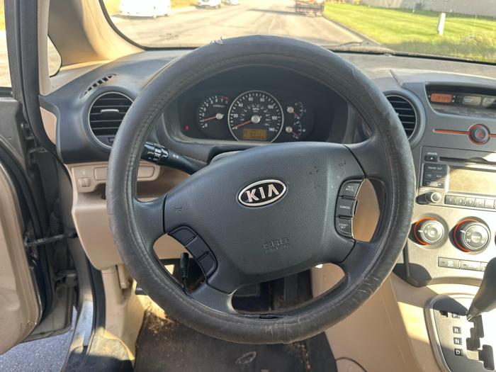 2009 kia rondo base with 168221 miles for sale near elk-river, minnesota dca685b6b2514ebda8dc5ba7720364a6.jpg