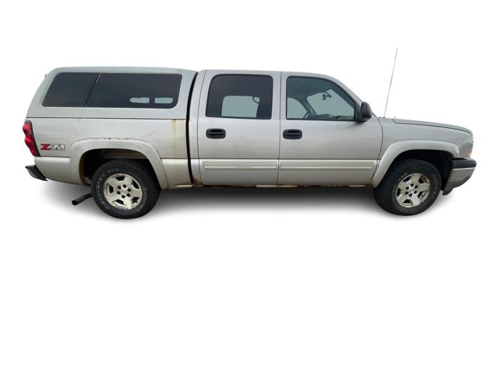 2005 chevrolet silverado-1500 ls-crew-cab-4wd with 291163 miles for sale near fridley, minnesota dca6dc3fa9934c1d96147a8530e1b47c.jpg
