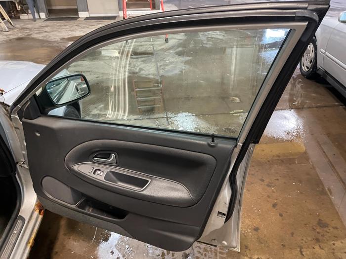 2001 volvo v40 with 184716 miles for sale near elk-river, minnesota dcaa19c9b9c54941bf52c8c040cf90cf.jpg