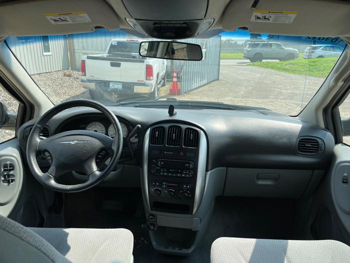 2007 chrysler town-&-country touring with 161981 miles for sale near elk-river, minnesota dcc107a46a6646b2a10195db0562218a.jpeg