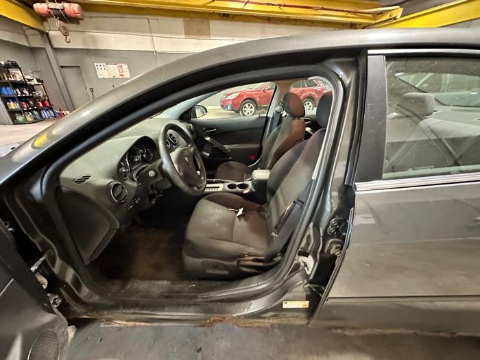 2006 pontiac g6 v6-sedan with 179225 miles for sale near elk-river, minnesota dcdfa6cdf45d48a98b4c869eb95267e0.jpeg