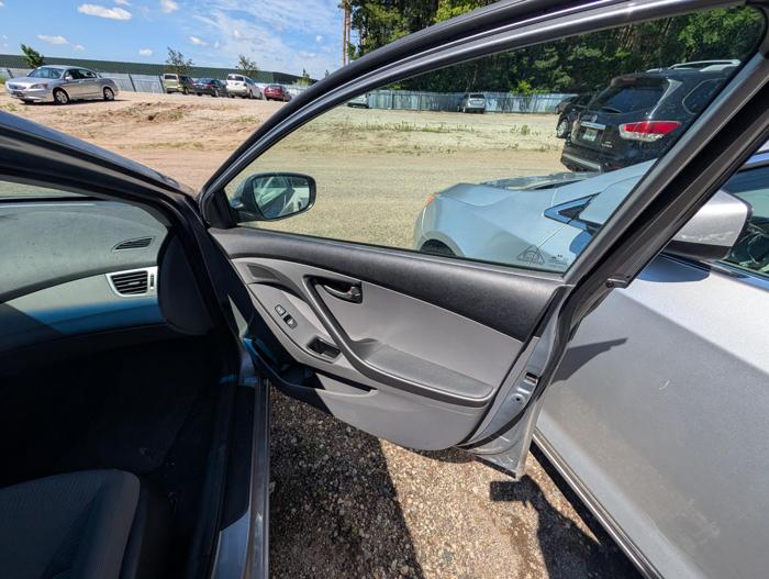 2015 hyundai elantra with 89936 miles for sale near elk-river, minnesota dce2ab3943134956b038ae0a61c7cd6c.jpg