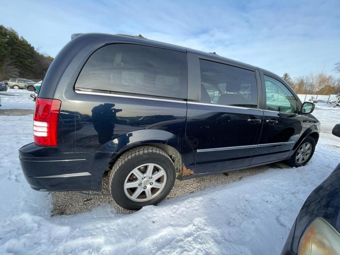 2010 chrysler town-and-country with 188772 miles for sale near elk-river, minnesota dcea32b94dd9473e9a209cf9da95d153.jpg