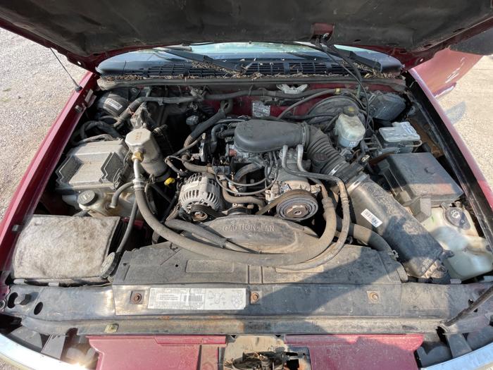 2003 chevrolet s10-pickup ls-crew-cab-4wd with 200963 miles for sale near elk-river, minnesota dd7db9539f2b4dd49bb04cf3e1c78003.jpeg