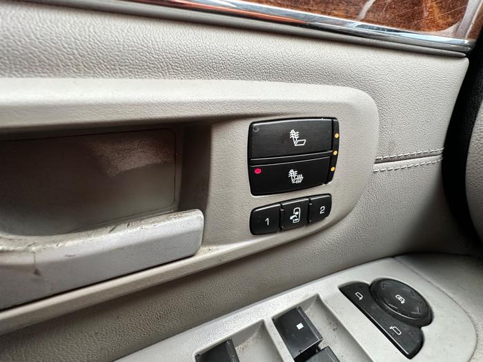 2009 cadillac srx v6-awd with 167330 miles for sale near elk-river, minnesota dd895f2da9a34e0a81869094db60e53b.jpeg