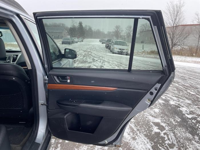 2013 subaru outback limited with 157132 miles for sale near elk-river, minnesota ddc9e87097c54454a14d26f75b2ed22c.jpg