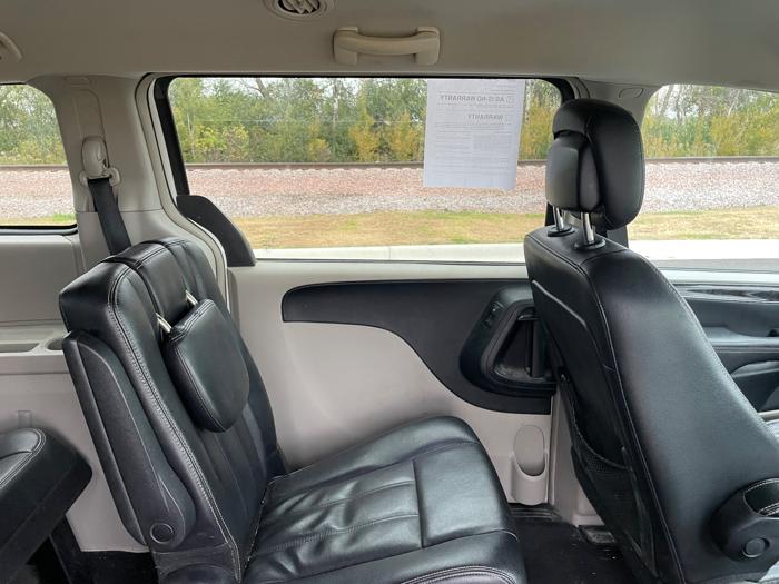 2013 chrysler town-&-country touring with 169086 miles for sale near rochester, minnesota ddd53dbc221c45339ca9ce6efd79f09c.jpeg