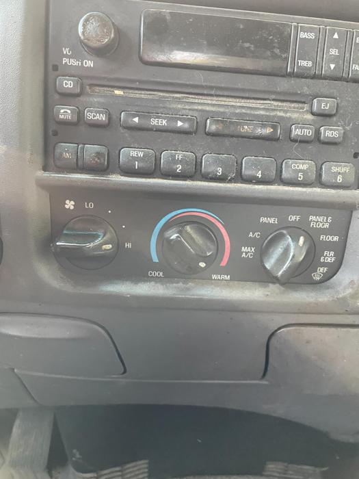 2002 ford f-150 king-ranch with 360488 miles for sale near elk-river, minnesota de032796c46c4184ae8e9f9d869b9e0f.jpg