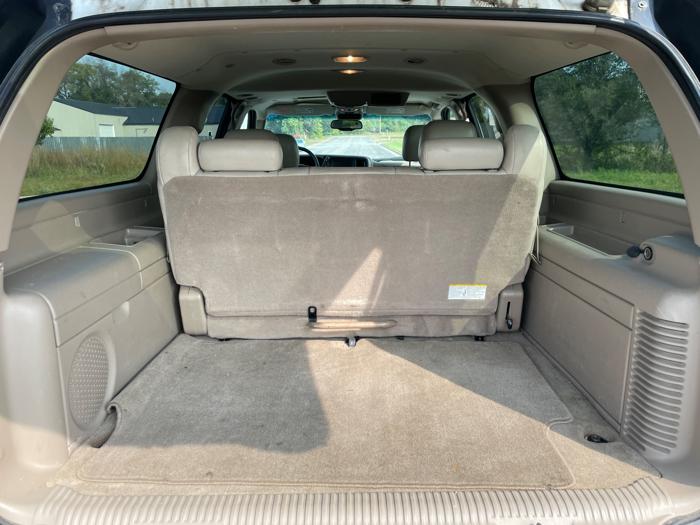 2006 chevrolet suburban 1500-4wd with 216944 miles for sale near elk-river, minnesota de40d627a4ec4534b898155d2ee39aa8.jpeg