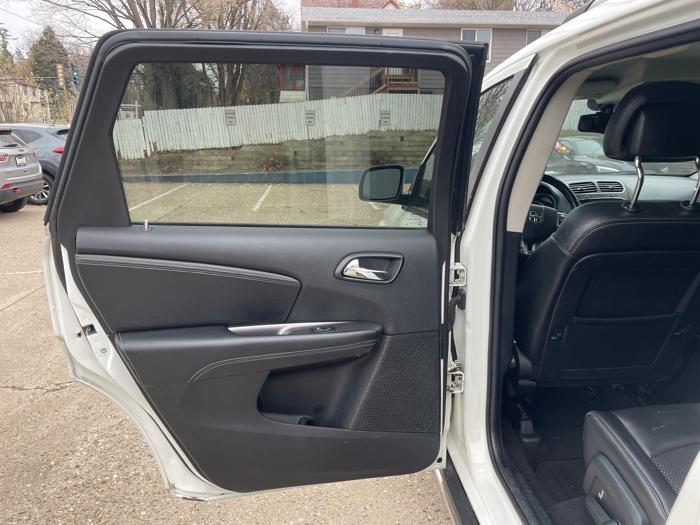 2017 dodge journey crossroad-plus-fwd with 105891 miles for sale near saint-paul, minnesota de4a198a8eb54eadb38e1e2b29525e46.jpeg