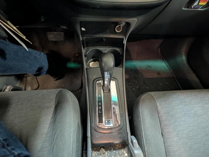 2004 honda civic-hybrid sedan-with-cvt with 142924 miles for sale near elk-river, minnesota de719e95e4734696b95a25126047fd0c.jpg
