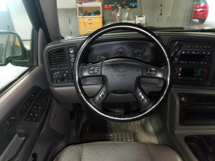 2003 chevrolet suburban 1500-4wd with 287351 miles for sale near elk-river, minnesota de85fd0effc648d593bb7c6b636b05c9.jpg