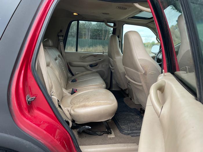 2000 ford expedition eddie-bauer-4wd for sale near elk-river, minnesota de94c23248484203a96c786f057c38cc.jpeg