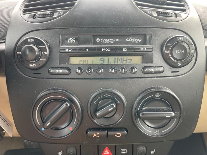 2003 volkswagen new-beetle gls-2.0l-convertible with 105377 miles for sale near elk-river, minnesota deae36627e864595869396f9bc8552c2.jpeg