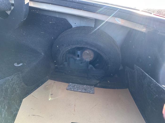 2004 lincoln town-car ultimate-l with 179159 miles for sale near elk-river, minnesota deae43fcc91a41c18a808ef421e40c7a.jpeg