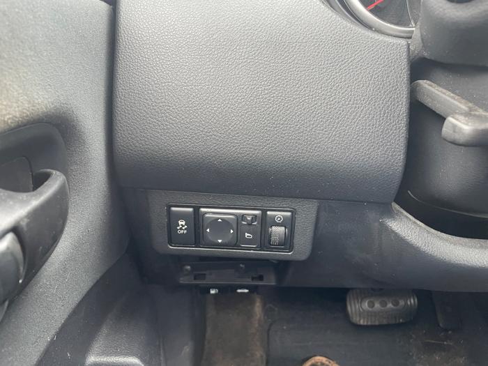 2012 nissan versa 1.8-sl-hatchback for sale near elk-river, minnesota debe30b9c39240be84b99c0e048fd60e.jpeg