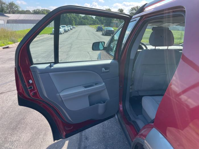 2007 ford freestyle sel-awd with 260553 miles for sale near elk-river, minnesota dec9e3fe1b034ab78a3fa5aaeea82baf.jpeg