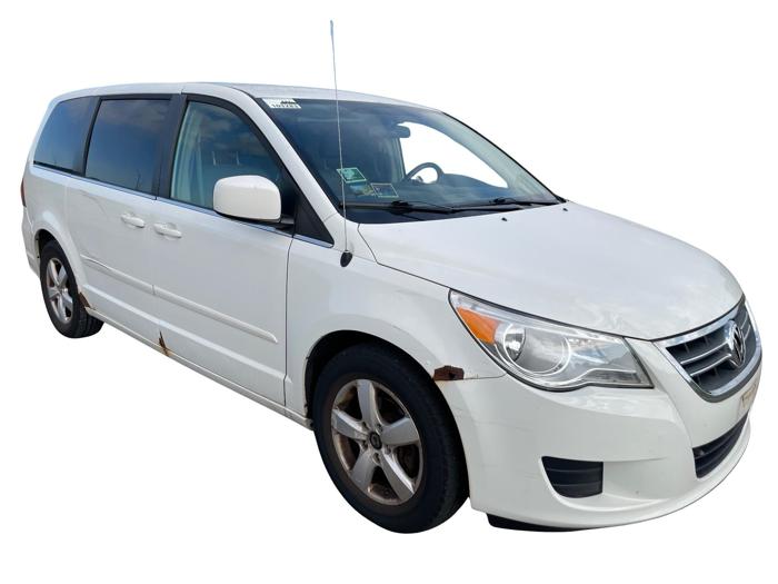 2009 volkswagen routan se-rse with 127414 miles for sale near elk-river, minnesota def067da6e794166bf0a19255f575a49.jpg
