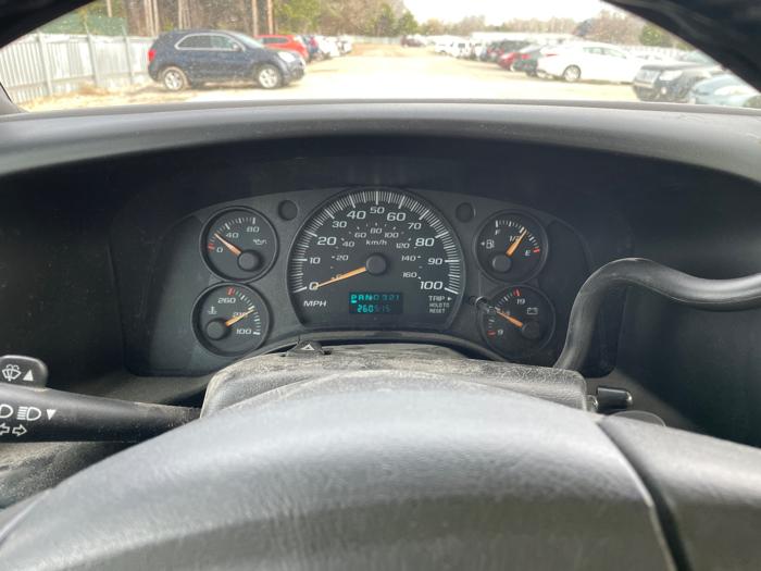 2006 chevrolet express 3500-extended-cargo with 260515 miles for sale near elk-river, minnesota def4ed3092c54120893e8405d64a196f.jpeg