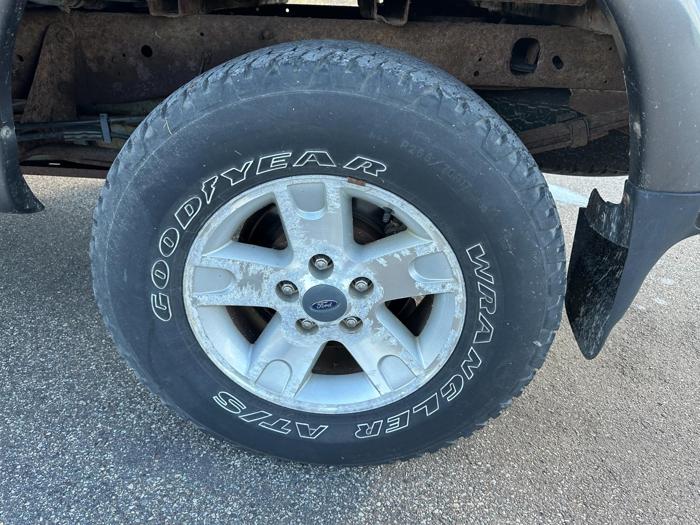 2003 ford f-150 xl-supercab-4wd with 125941 miles for sale near elk-river, minnesota defa9bdfc48b409d975db3ddafc5d74b.jpg