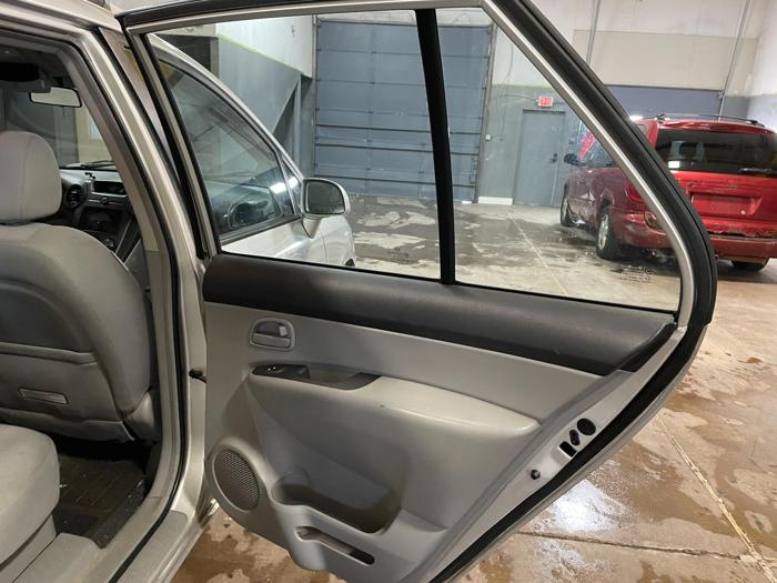 2007 kia rondo lx with 200939 miles for sale near elk-river, minnesota df93d0df0dd14aaa877144585dc991f5.jpg