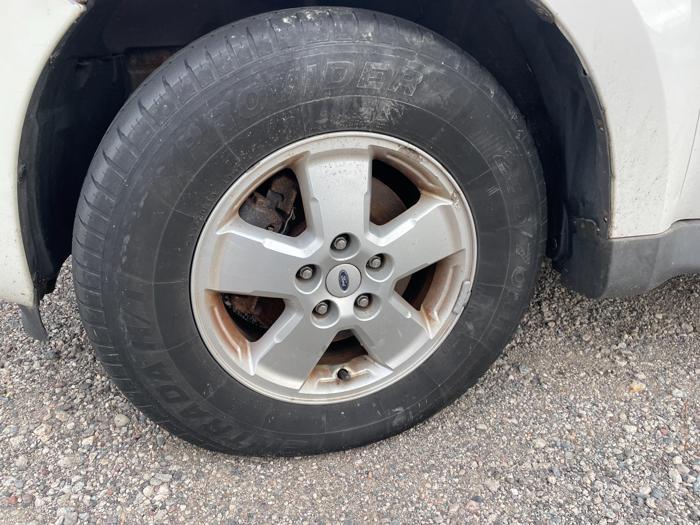 2009 ford escape xlt with 132868 miles for sale near elk-river, minnesota dfd2ade4eb1542179a59fdb1a916e1b1.jpg