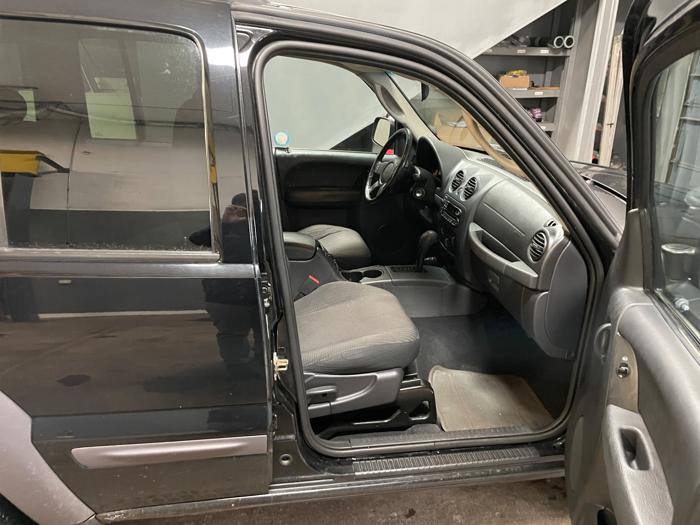 2004 jeep liberty sport-4wd with 104085 miles for sale near elk-river, minnesota dfd460bd2655438a989607be4f972817.jpeg