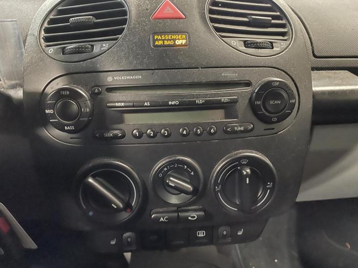 2005 Volkswagen Beetle
