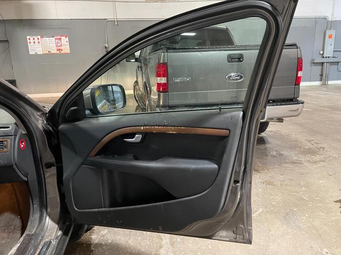 2010 volvo xc70 x with 216470 miles for sale near elk-river, minnesota e0355cdcd6424e5f9c8648004480c79a.jpg