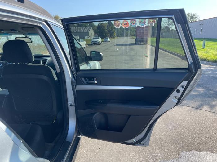 2013 subaru outback 2.5i-premium with 177188 miles for sale near elk-river, minnesota e04277002fe34ad3bbe3ee97082e13f3.jpeg