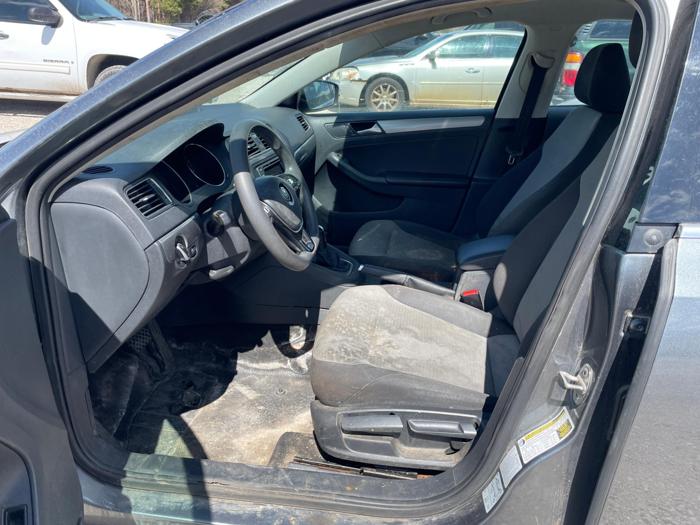 2017 volkswagen jetta s for sale near elk-river, minnesota e04ac919f87c4c2e800cfd5b80478142.jpg