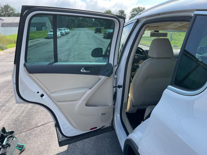 2010 volkswagen tiguan s-4motion with 129474 miles for sale near elk-river, minnesota e06a00ec558648e08f6adcf81d19e1f9.jpeg