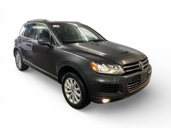 2012 volkswagen touareg vr6-lux with 229771 miles for sale near elk-river, minnesota e075fb04398847b38250b0b5d2ab5a1e.jpg