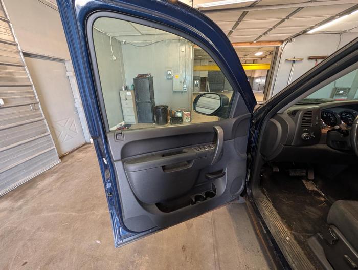 2012 chevrolet silverado-1500 lt-ext.-cab-long-box-4wd with 150636 miles for sale near elk-river, minnesota e0855c346dce41ecb77c6e56c6e6d7f4.jpg