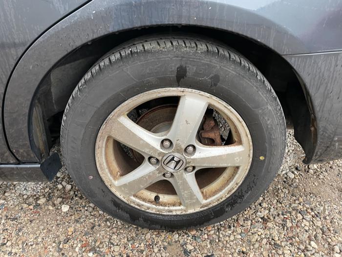 2004 honda accord ex-v-6-sedan-at-with-xm-radio with 214695 miles for sale near elk-river, minnesota e08883b241d644d39fbac4e6bf800624.jpeg