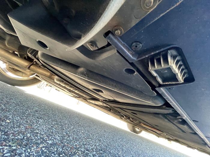 2008 bmw 5-series 528xi with 198093 miles for sale near lake-elmo, minnesota e08af0f9182c4ea3a91b115f5b6766b2.jpeg