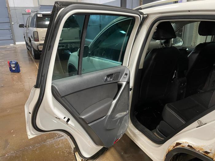 2009 volkswagen tiguan with 204155 miles for sale near elk-river, minnesota e09be0080b9140339fb8ddbb07e482d9.jpg