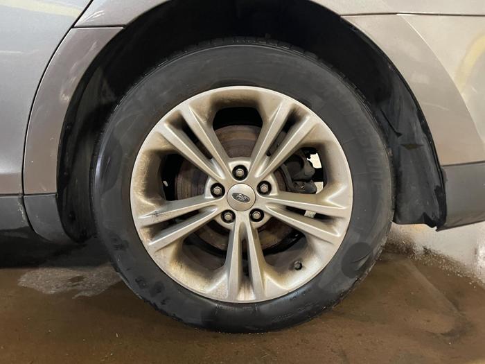 2014 Ford Taurus