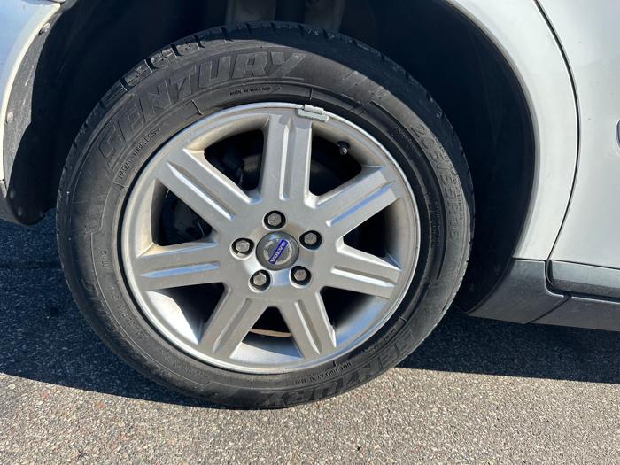 2007 volvo s40 2.4i with 156322 miles for sale near elk-river, minnesota e09df029b84d44cbb5dc2794b28e93dd.jpeg