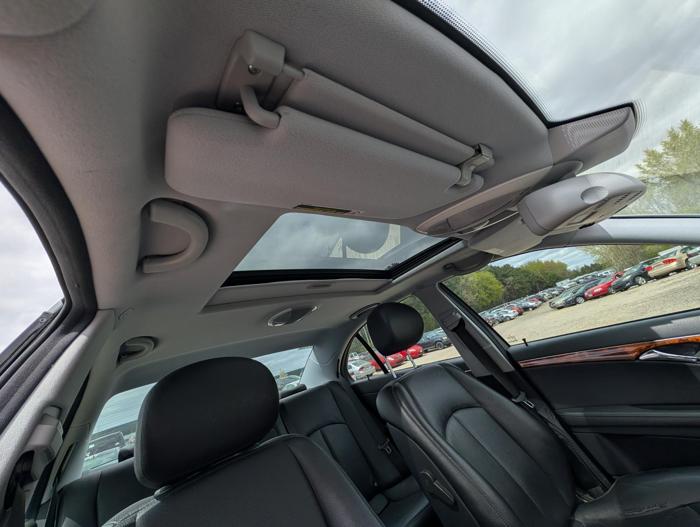 2006 mercedes-benz e-class e350 with 132043 miles for sale near elk-river, minnesota e0a1dfa037384c51a49cb22d9403ad57.jpg