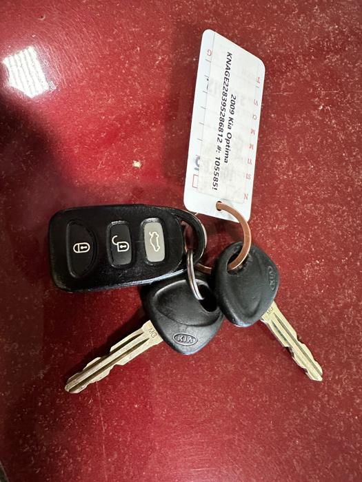 2009 kia optima ex with 278324 miles for sale near elk-river, minnesota e0a2a8c8d4144cd982035dc81b157a82.jpeg