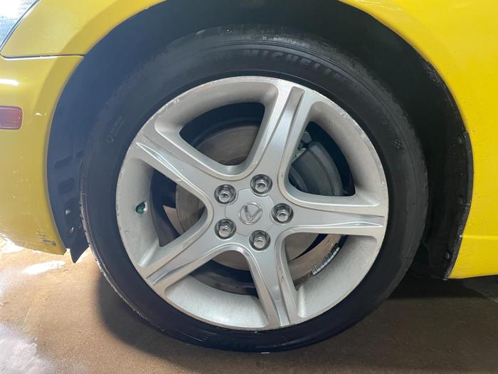 2001 Lexus IS 300