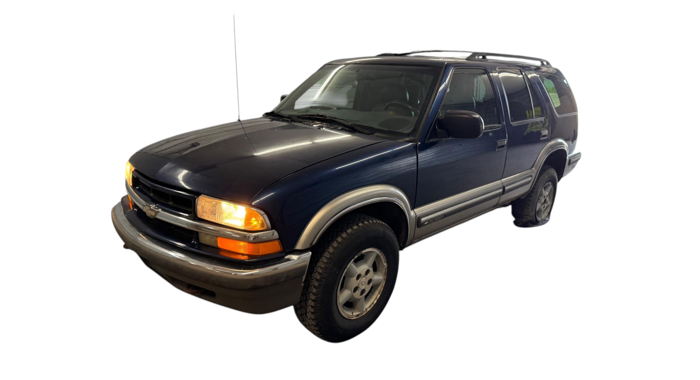 1999 chevrolet blazer 4-door-4wd with 195804 miles for sale near elk-river, minnesota e109b6d7686149e48b51bda317946b03.png