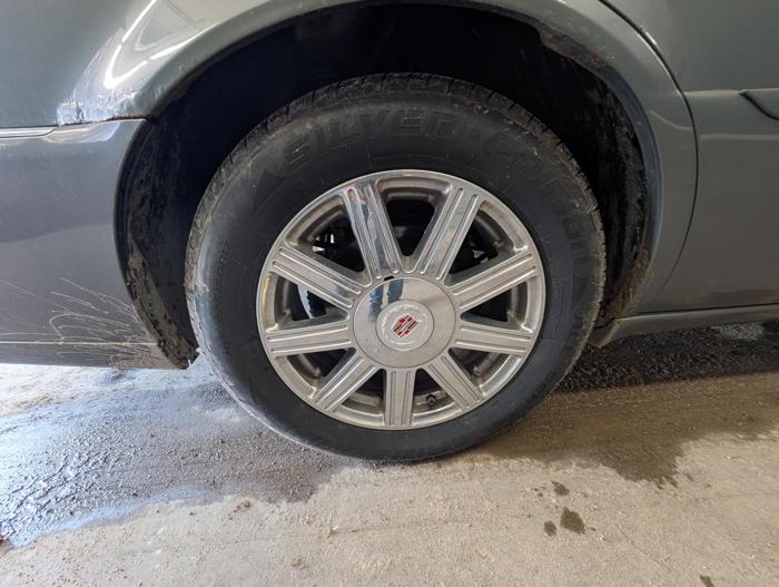 2007 cadillac dts sedan with 138770 miles for sale near elk-river, minnesota e126bce593494d37a69de669ac3f1a45.jpg