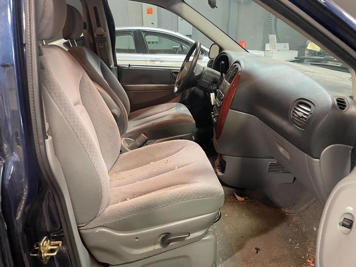 2006 Chrysler Town & Country