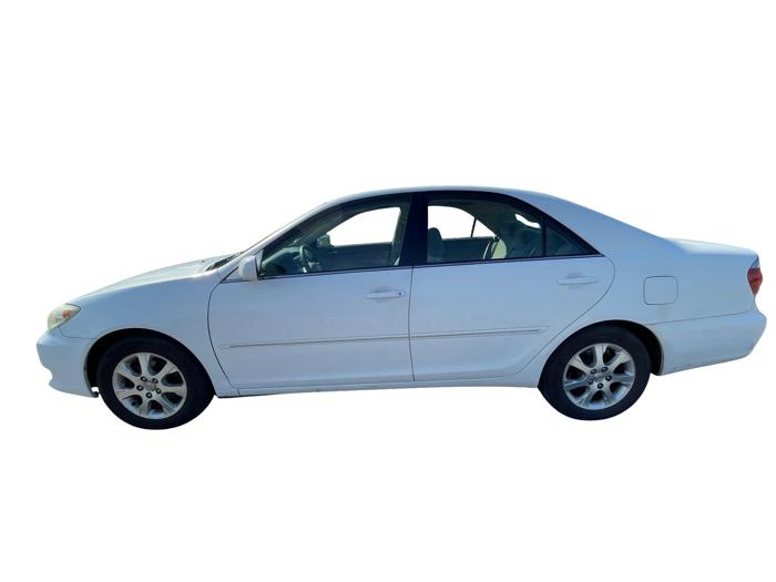 2005 toyota camry le with 244244 miles for sale near elk-river, minnesota e1494082a52549b1b249699318d9faf9.jpg
